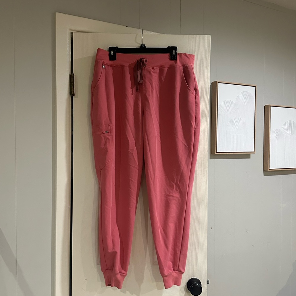 Figs High Waisted Zamora joggers scrub pants XL desert rose